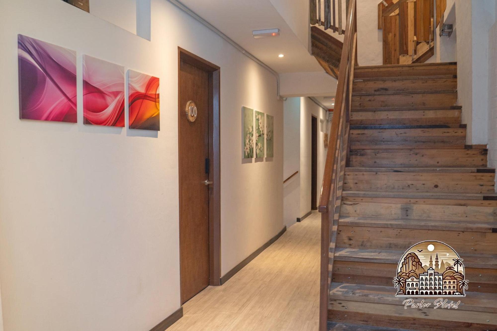 Parlor Hotel Ипох Екстериор снимка