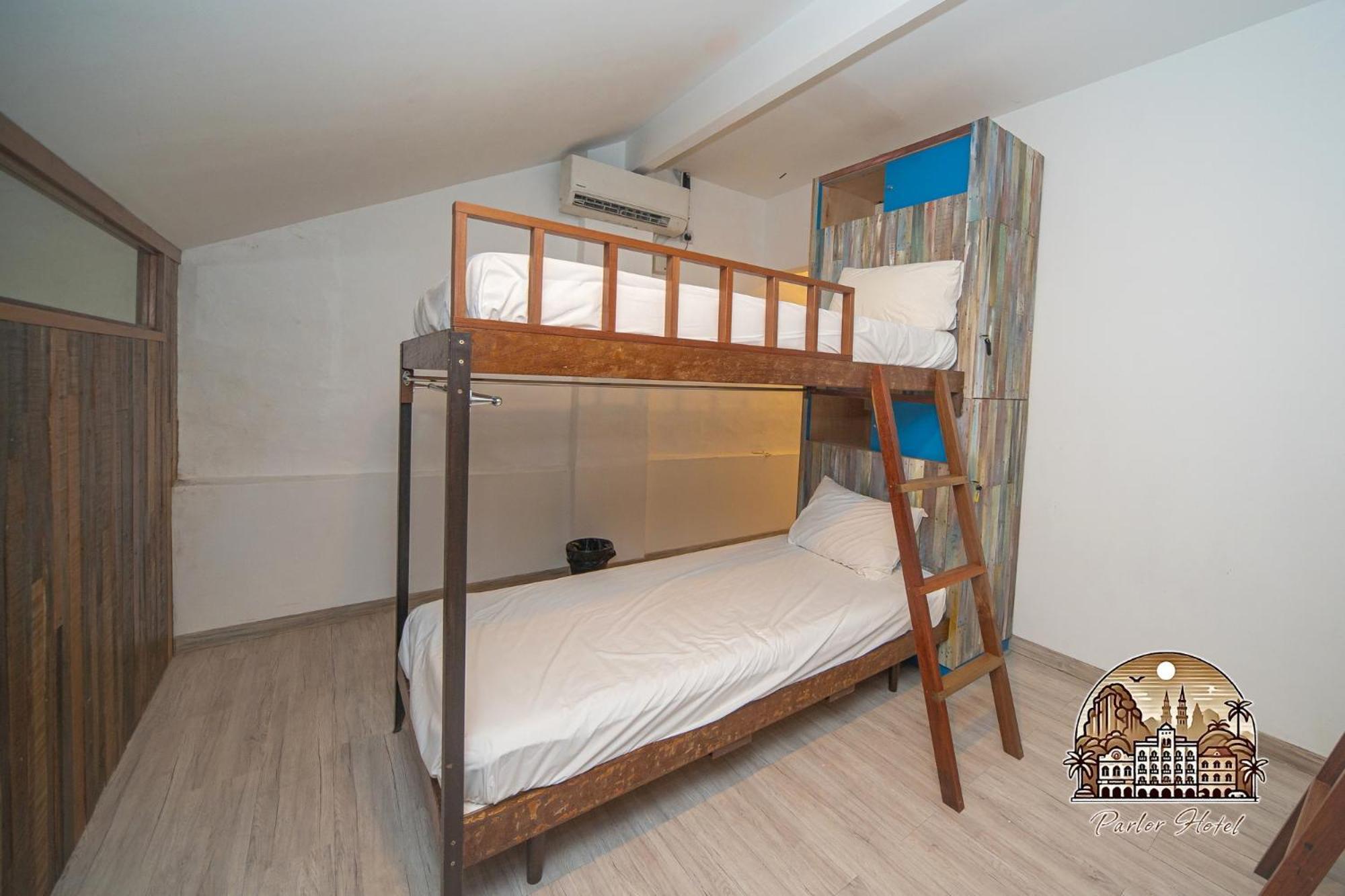 Parlor Hotel Ипох Екстериор снимка